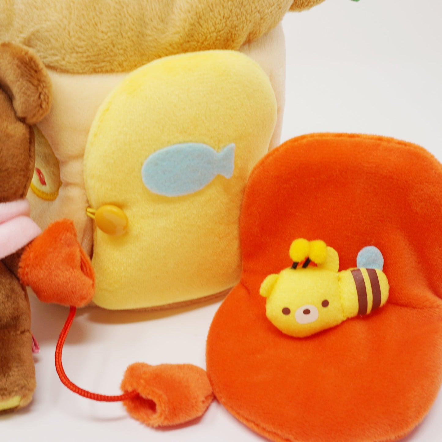 2016 Chairoikoguma House Plush Set -  Rilakkuma Gloves Gift Theme
